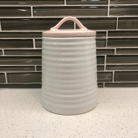 Baby Pink, Yellow and White Stoneware Jars with Sealed Lids – Set of 2 - Picture 2 of 9